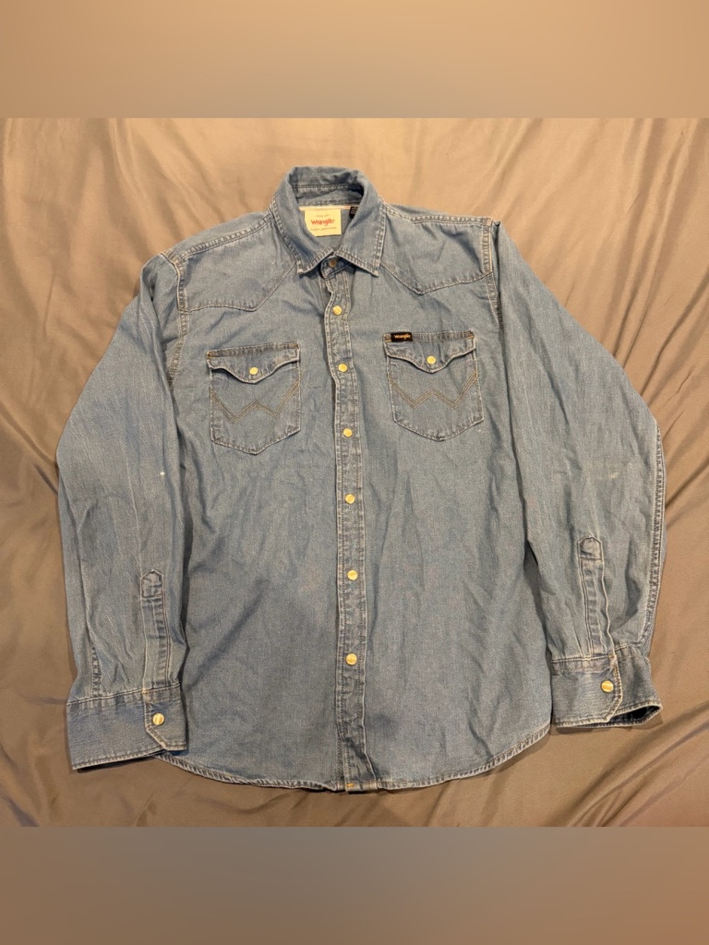 Wrangler Shirt Size M Blue Denim Pearl Snap Button Western Cowboy Rodeo